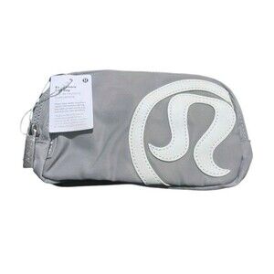 NWT Lululemon Everywhere Belt Bag Gray/White Large Stitched 3D LOGO